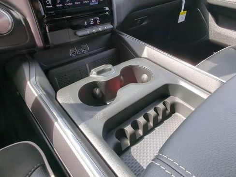 New 2026 RAM 1500 Laramie w/ Sport Appearance Package AWD/4WD image 30
