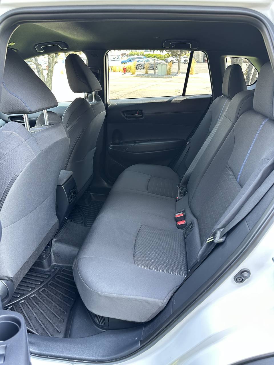 Used 2024 Toyota Corolla Cross AWD Hybrid image 18