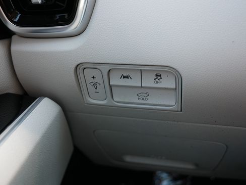 Certified 2023 Kia Sorento SX AWD/4WD image 26