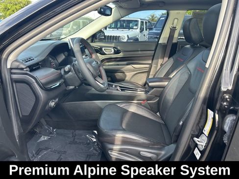 Certified 2022 Jeep Compass Trailhawk w/ Sun and Sound Group AWD/4WD image 8