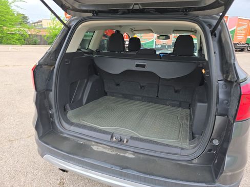 Used 2019 Ford Escape SE image 21