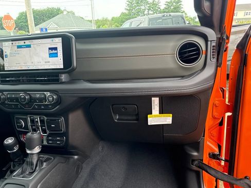 New 2026 Jeep Gladiator Mojave AWD/4WD image 26