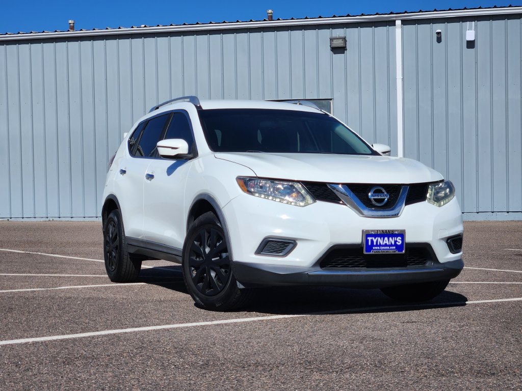 Used 2016 Nissan Rogue S w/ Appearance Package FWD image 1