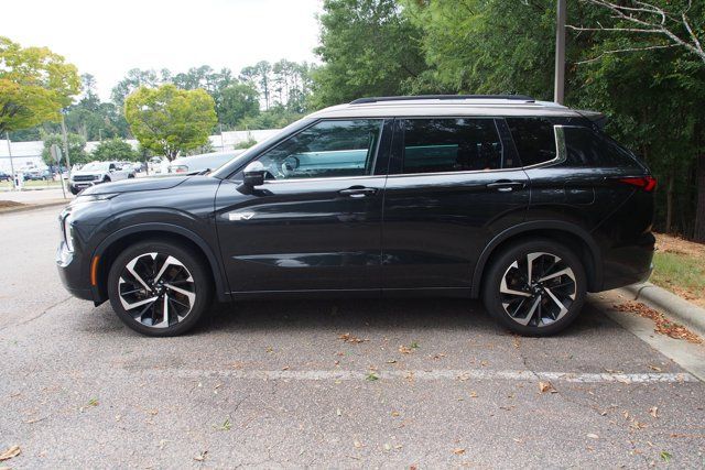 Used 2023 Mitsubishi Outlander SEL AWD/4WD image 4