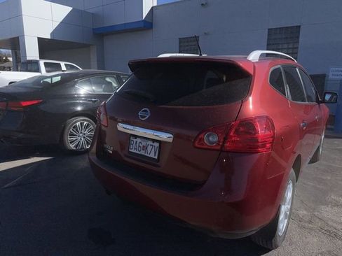 Used 2015 Nissan Rogue S w/ Convenience Package image 4