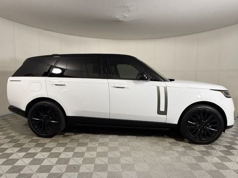 Certified 2025 Land Rover Range Rover Long Wheelbase SE AWD/4WD image 11