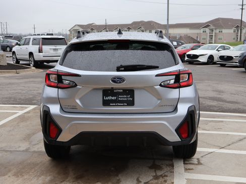 Used 2025 Subaru Crosstrek 2.0i Premium AWD/4WD image 5