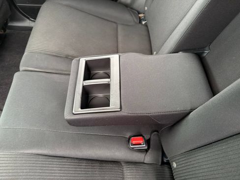 Used 2017 Toyota RAV4 LE w/ All Weather Liner Package AWD/4WD image 33
