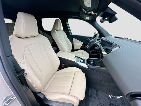 Used 2026 BMW X3 xDrive30 w/ Premium Package image 23