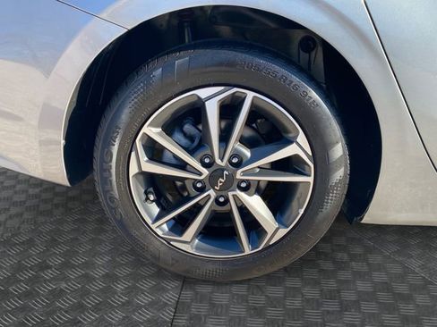 Used 2024 Kia Forte LXS image 33