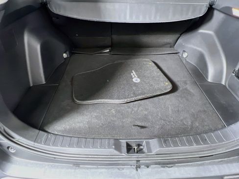 Used 2021 Toyota RAV4 LE w/ Carpet Mat Package (TMS) AWD/4WD image 23