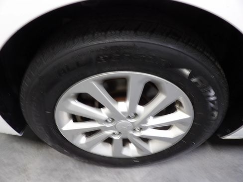 Used 2022 Hyundai Accent SEL FWD image 21