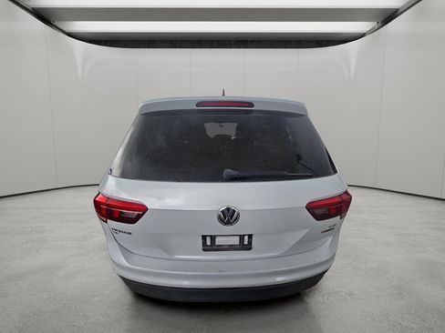 Used 2018 Volkswagen Tiguan SE AWD/4WD image 7