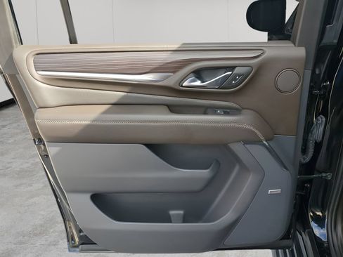 Certified 2023 GMC Yukon XL Denali AWD/4WD image 20