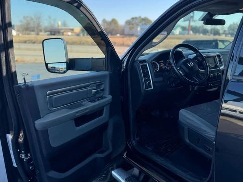 Used 2018 RAM 2500 Big Horn image 15