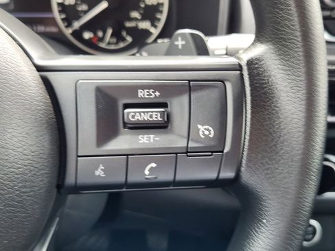 Used 2023 Nissan Rogue S AWD/4WD image 22