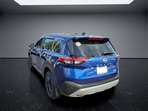 Used 2023 Nissan Rogue S AWD/4WD image 5