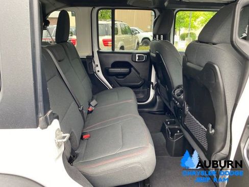Used 2024 Jeep Wrangler Unlimited Rubicon AWD/4WD image 16