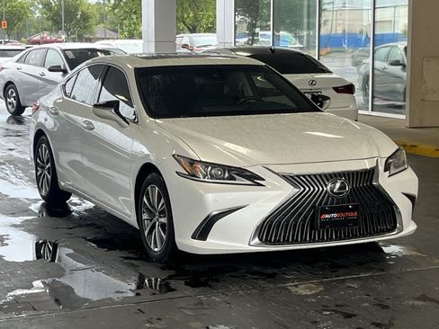 Used 2021 Lexus ES 350 w/ Premium Package FWD image 3