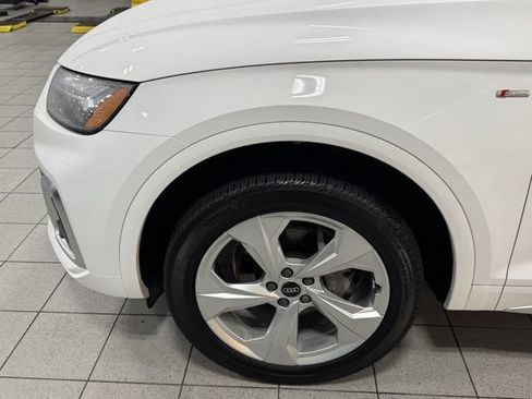 Certified 2022 Audi Q5 2.0T Premium Plus w/ Premium Plus Package AWD/4WD image 10