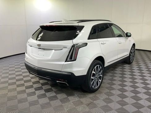 Certified 2023 Cadillac XT5 Sportv w/ Technology Package AWD/4WD image 6