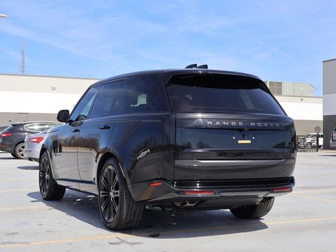 Certified 2024 Land Rover Range Rover SE AWD/4WD image 5