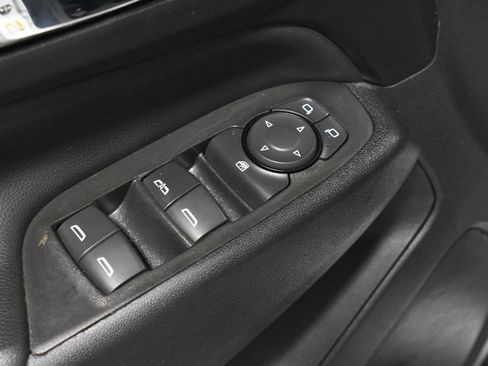 Used 2023 Chevrolet Equinox LT FWD image 12