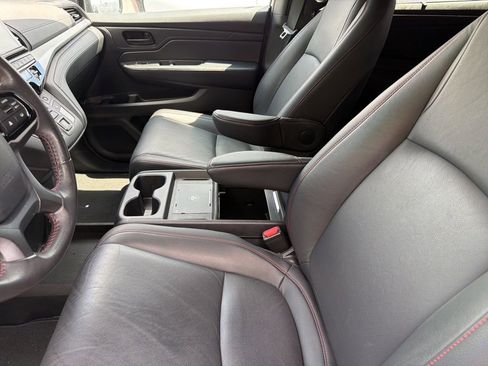 Used 2025 Honda Odyssey Sport-L image 9