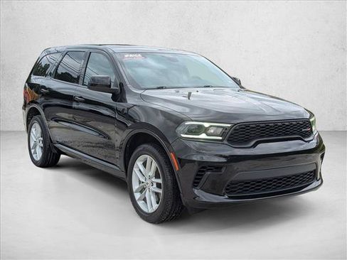 Used 2025 Dodge Durango GT AWD/4WD image 3