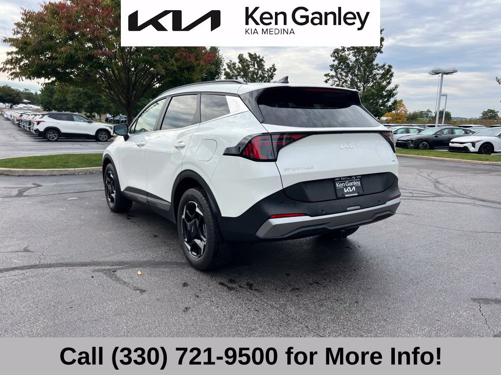 Certified 2026 Kia Sportage EX w/ EX Panoramic Sunroof Package AWD/4WD image 14