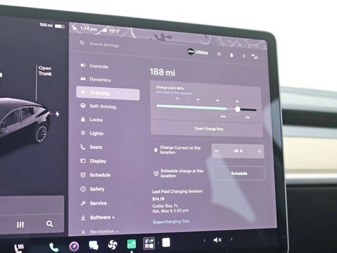 Used 2022 Tesla Model Y Long Range AWD/4WD image 22