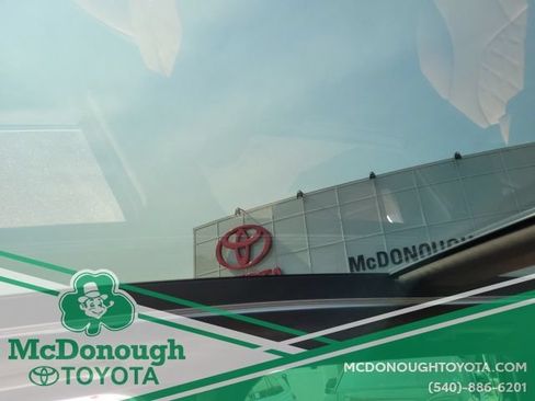 Used 2022 Hyundai Santa Fe Calligraphy AWD/4WD image 30