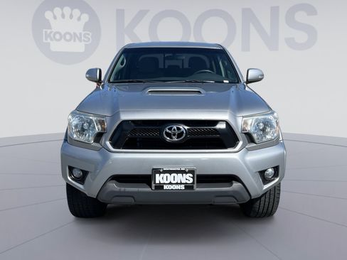Used 2015 Toyota Tacoma 4x4 Double Cab w/ TRD Sport Package image 11