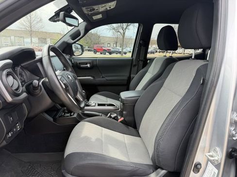 Used 2023 Toyota Tacoma TRD Off-Road image 25