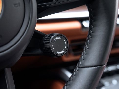 Used 2023 Porsche 911 Sport Classic image 53