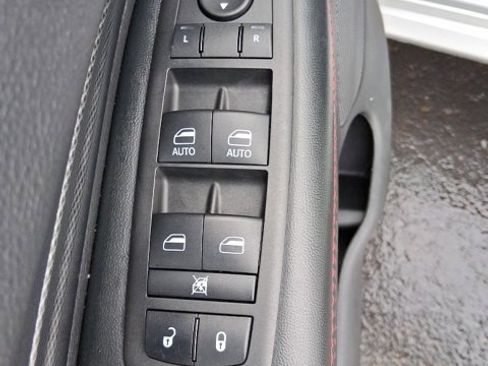 Used 2023 Dodge Durango GT image 10