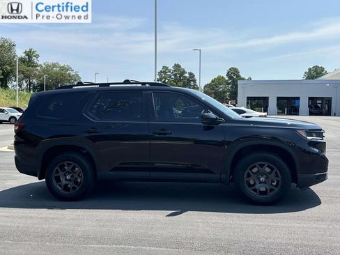 Certified 2025 Honda Pilot TrailSport image 28