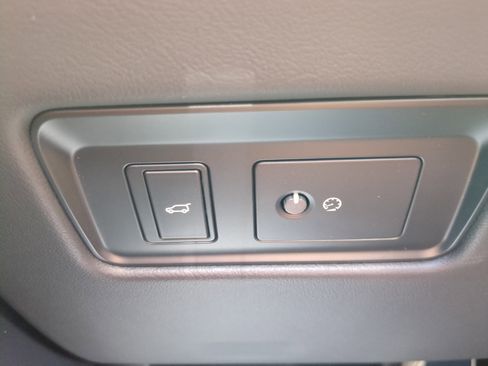 New 2026 Jaguar F-PACE R-Dynamic S image 30