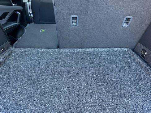 New 2026 Volkswagen Tiguan SE image 14