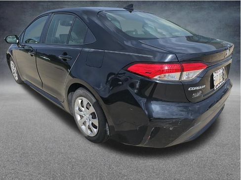 Used 2021 Toyota Corolla LE FWD image 7