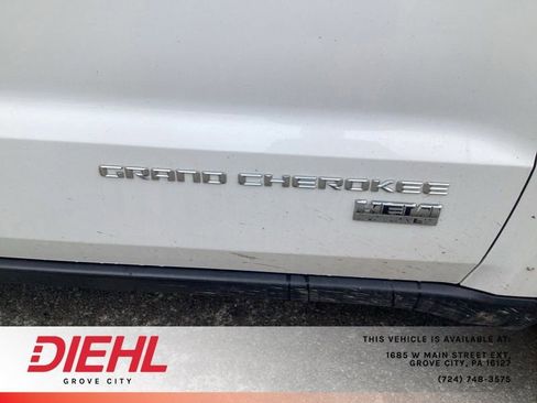 Used 2016 Jeep Grand Cherokee Limited w/ Trailer Tow Group IV AWD/4WD image 10
