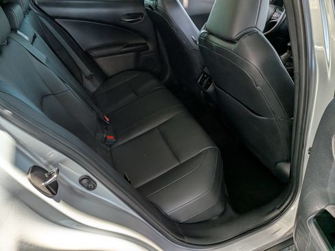 Used 2020 Lexus UX 200 w/ Accessory Package FWD image 33