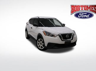 Used 2020 Nissan Kicks S video 1