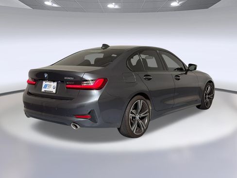 Used 2022 BMW 330i Sedan w/ Driving Assistance Package RWD image 9