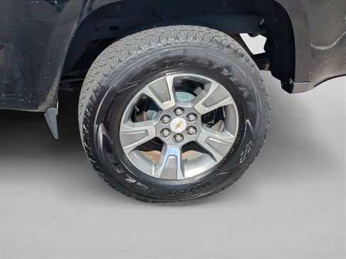 Used 2019 Chevrolet Colorado Z71 AWD/4WD image 22