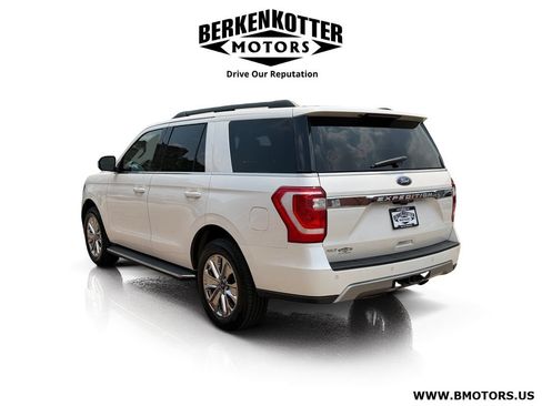 Used 2018 Ford Expedition XLT w/ Equipment Group 202A AWD/4WD image 5
