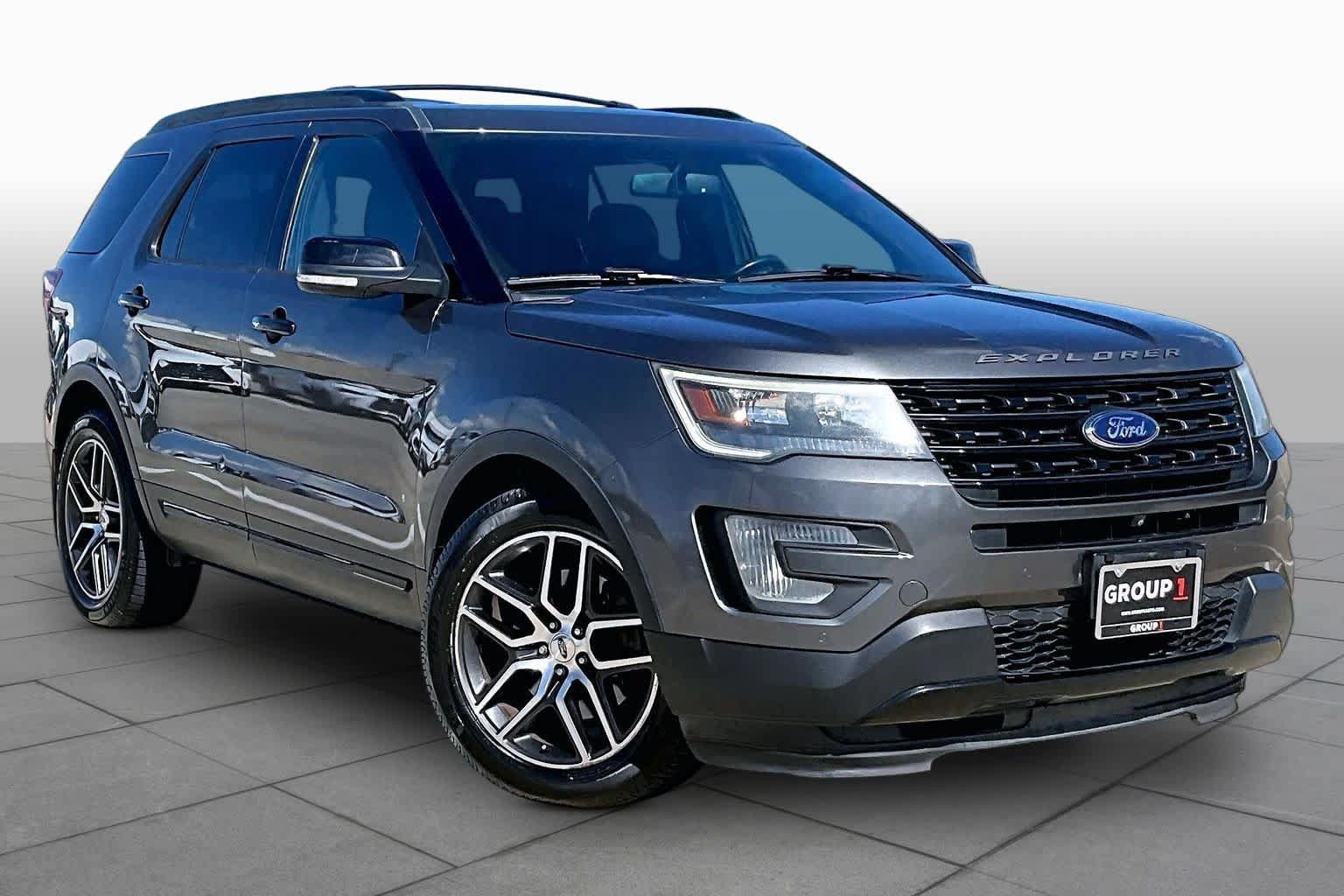 Used 2016 Ford Explorer Sport w/ Equipment Group 401A AWD/4WD image 3