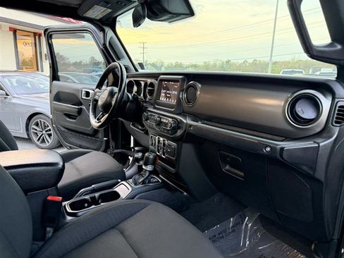 Used 2020 Jeep Gladiator Sport w/ Quick Order Package 24S AWD/4WD image 14