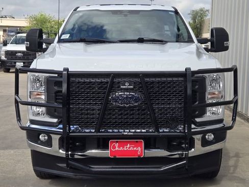 Used 2024 Ford F250 XL w/ FX4 Off-Road Package image 2