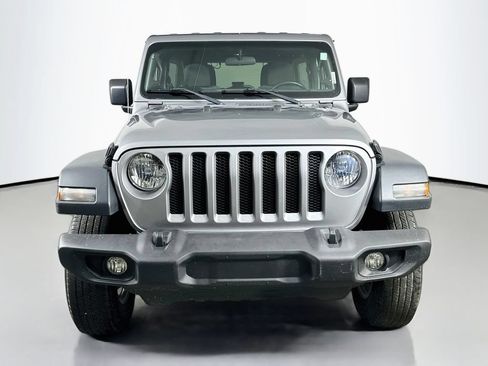 Used 2018 Jeep Wrangler Unlimited Sport S AWD/4WD image 2